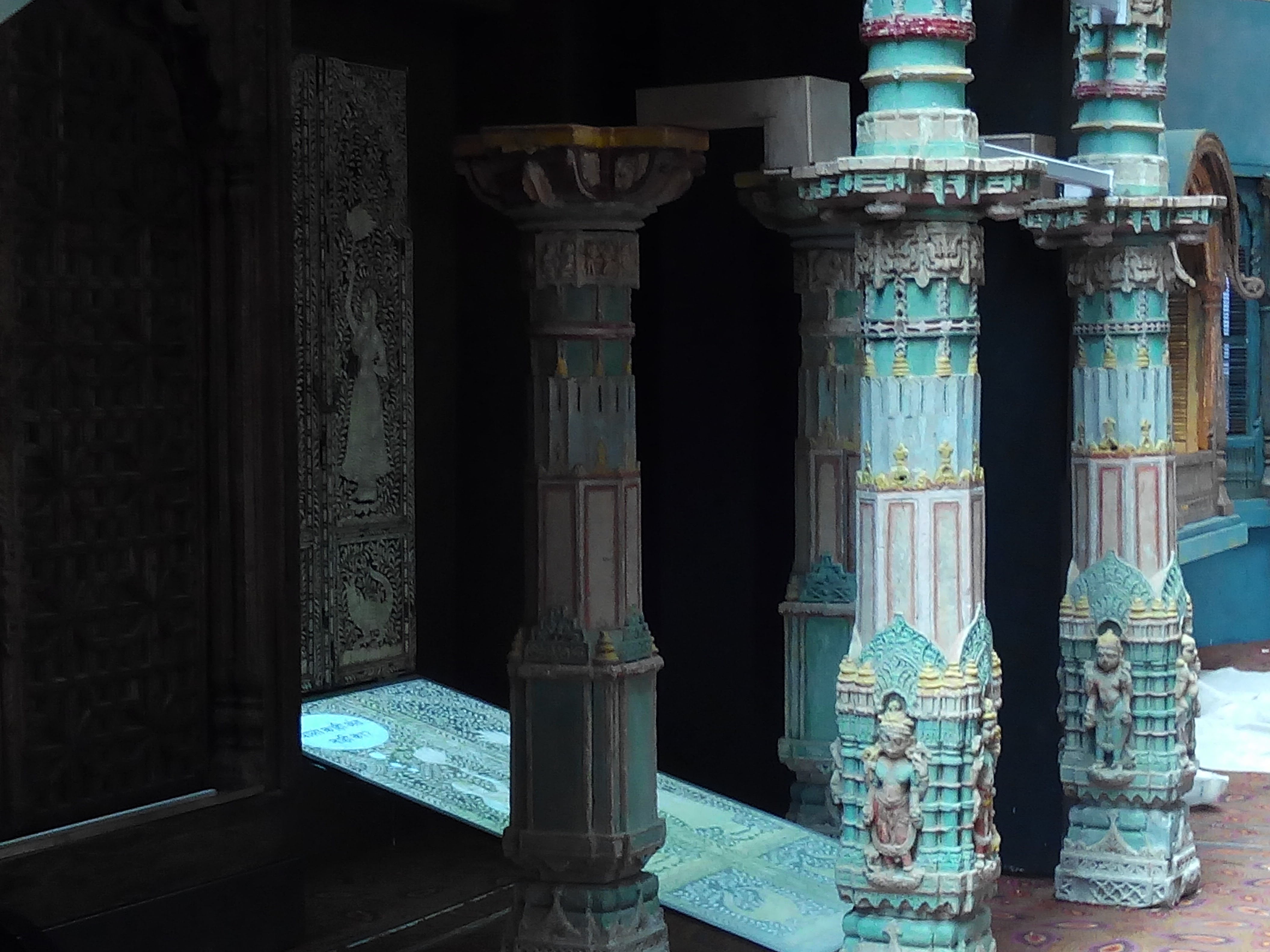 Excavations installation